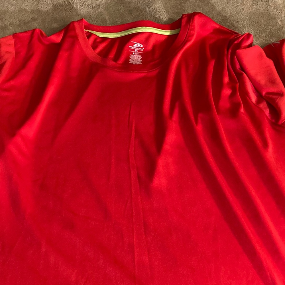 Men’s pro player red tshirt